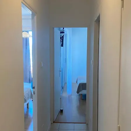 Apartment Duplex T3 Avec Clim, Parking Et Wifi - 6 Pers, Le Barcares - Fr-1-81-606 Le Barcares